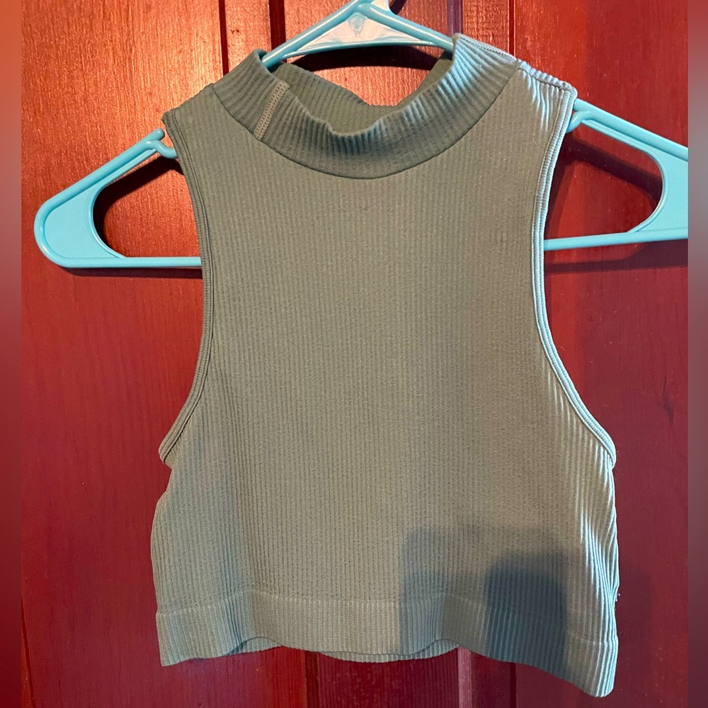 Teal Aeropostale Seriously Soft seamless crop top. Size medium.